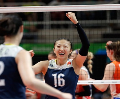 开云体育中国-欧冠半决赛之夜，拉文全程高能输出，当篮球场遇见绿茵场，热血永不眠