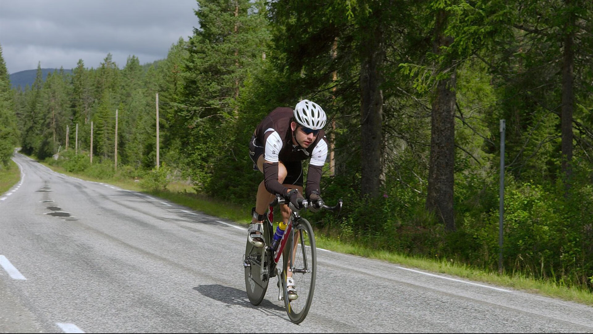欧冠半决赛之夜,萨内用防守,为天才正名