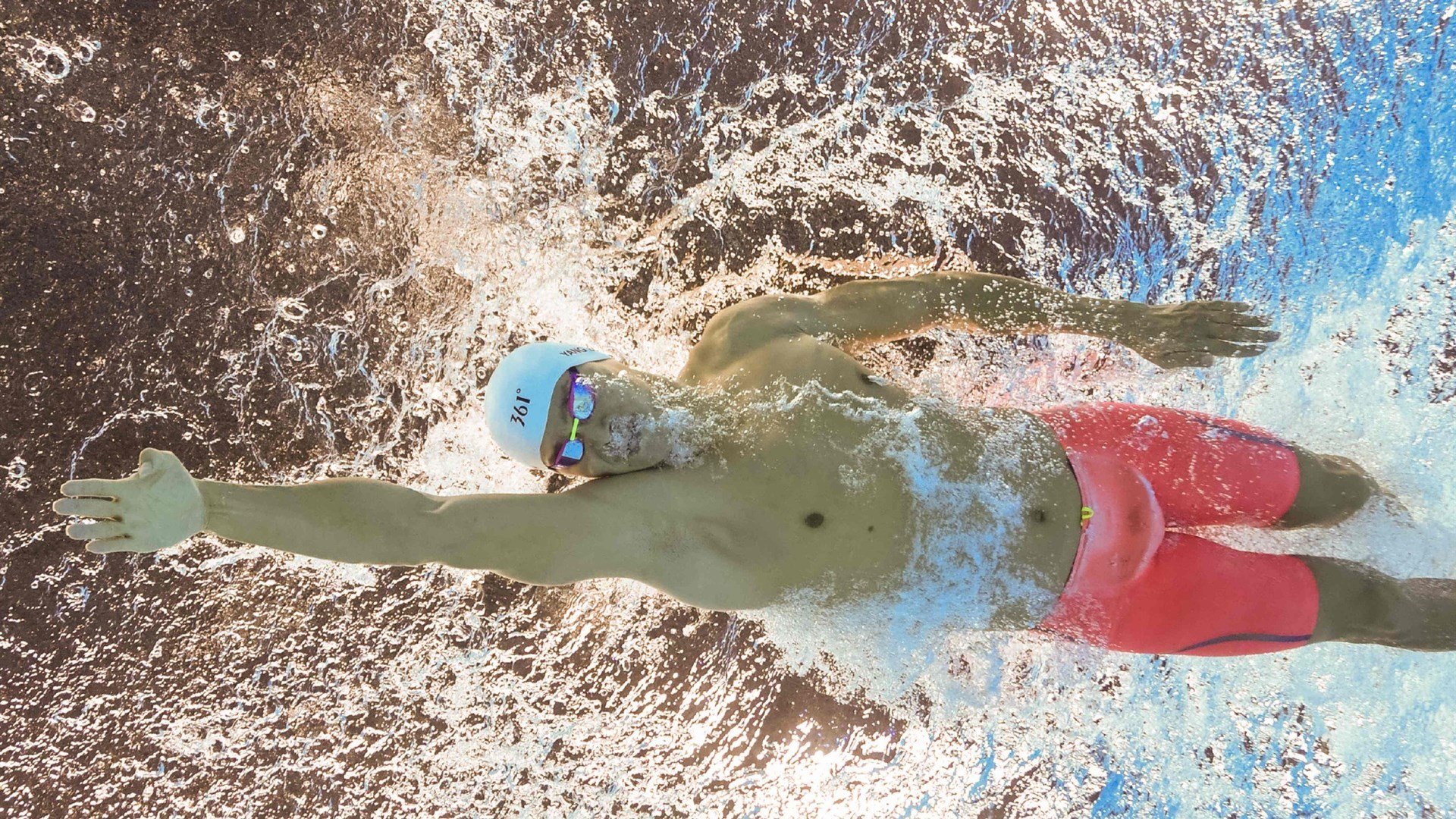 马赛掀翻勒沃库森，奥斯梅恩，那个在废墟上重建秩序的人